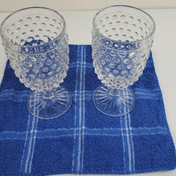 Goblets Glasses Home Hobnail Embossed Set of 2 Knobby Design Clear Cups - Picture 6 of 7